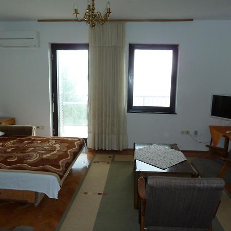 יאדראנובו Apartment Nada 1 מראה חיצוני תמונה