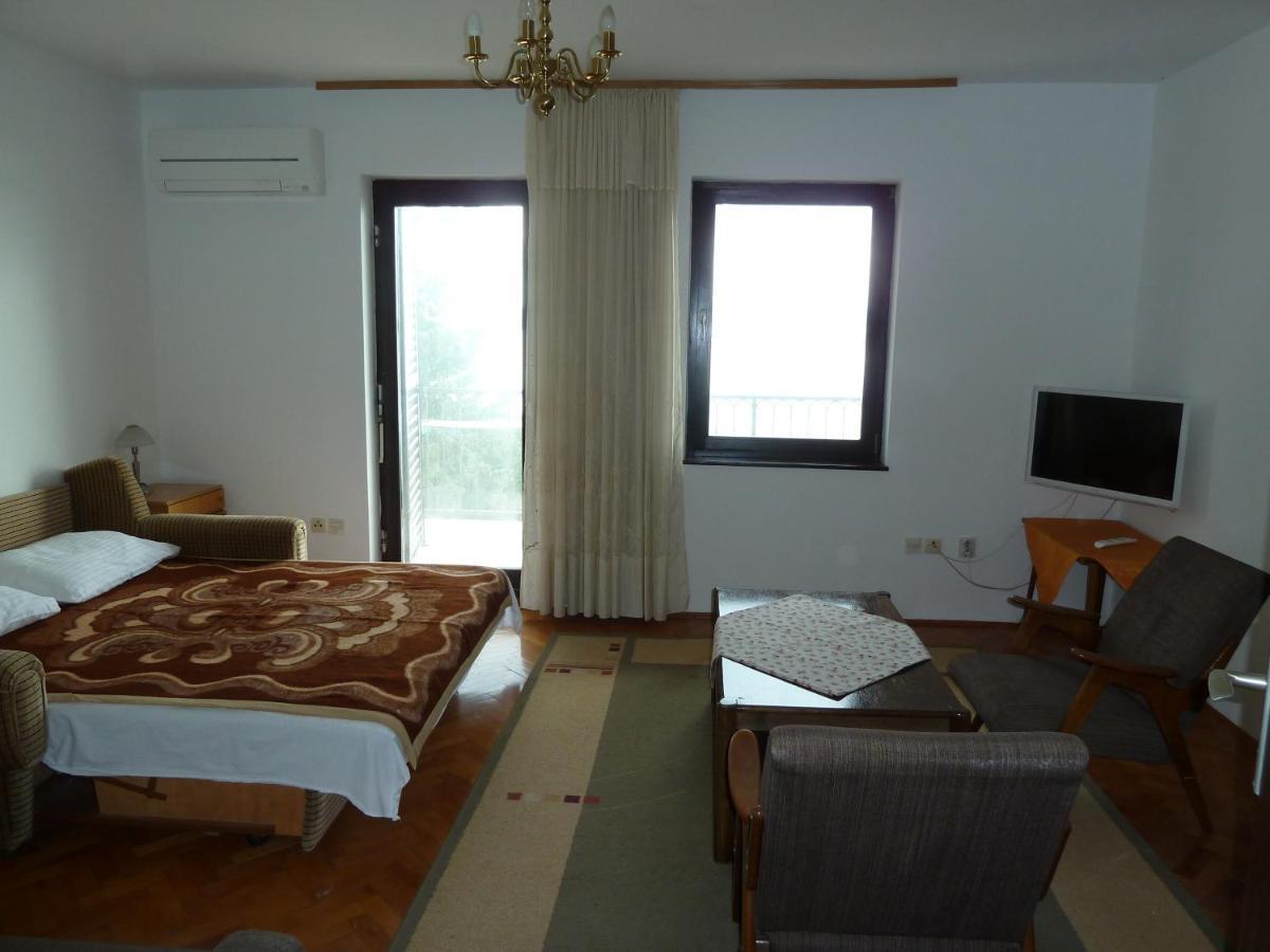 יאדראנובו Apartment Nada 1 מראה חיצוני תמונה