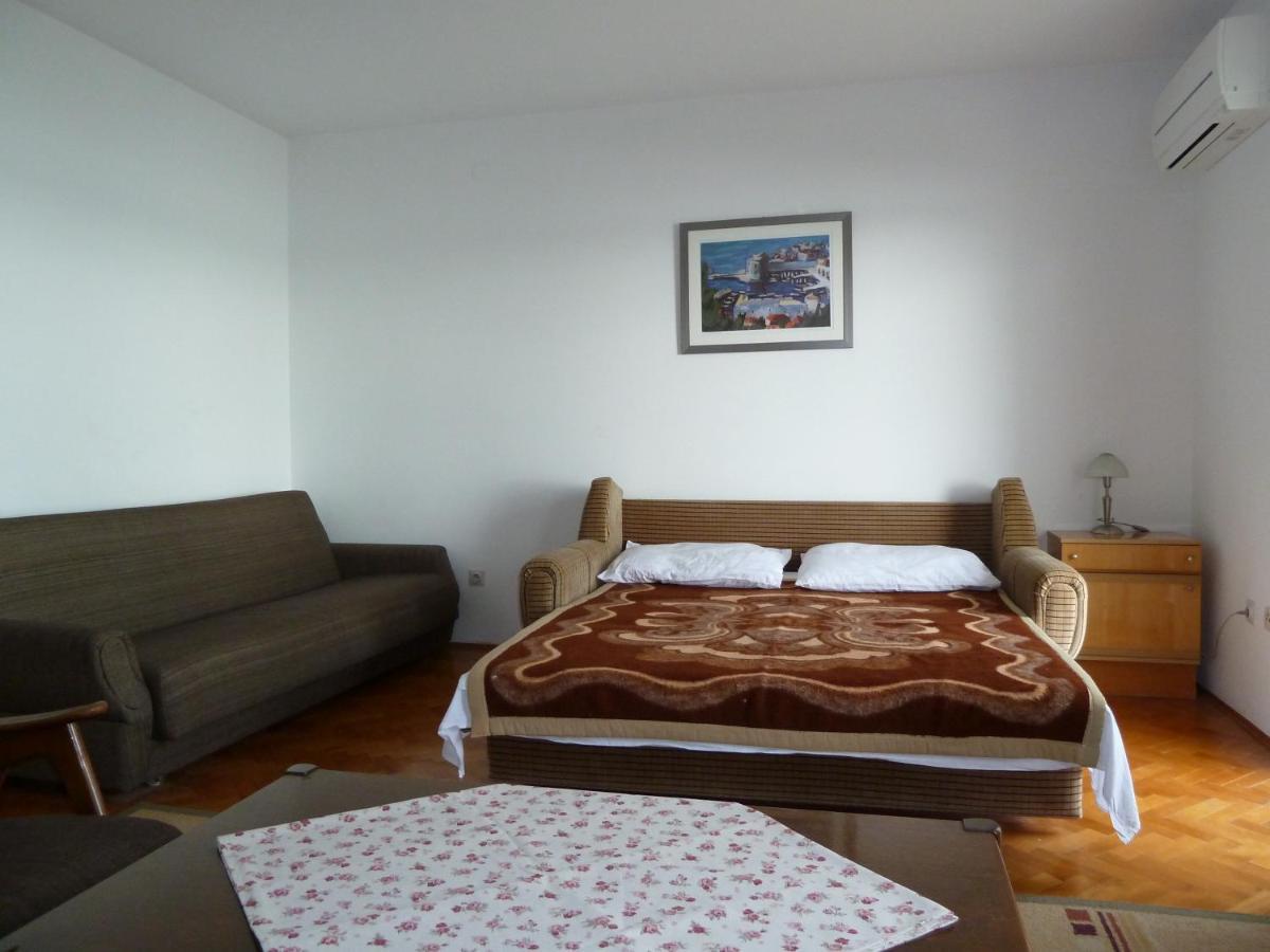 יאדראנובו Apartment Nada 1 מראה חיצוני תמונה